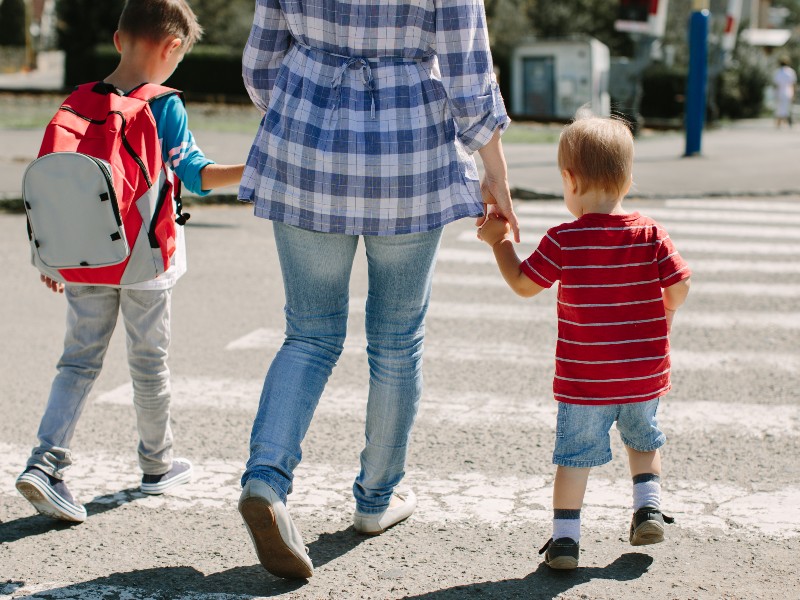 roditelji i djeca u prometu